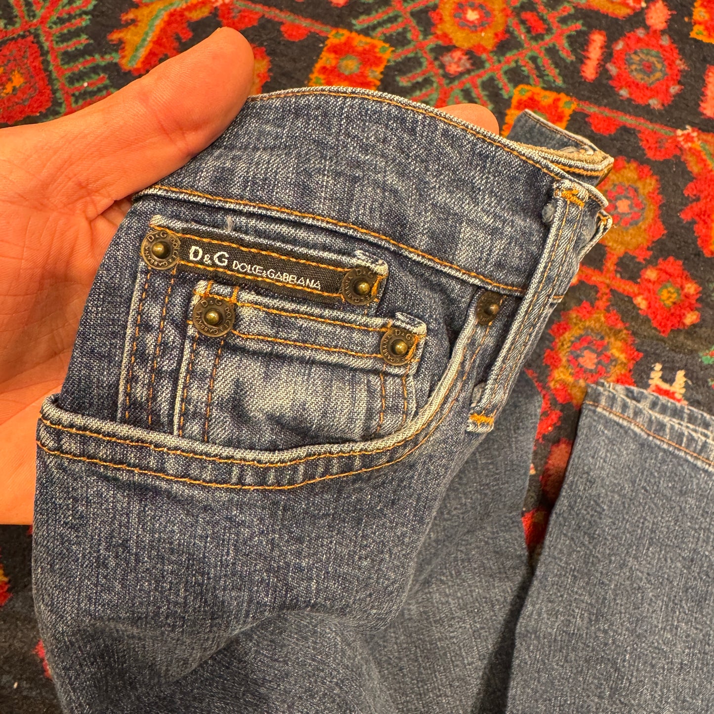 (S-M) RARE D&G FLARED JEANSHOSE