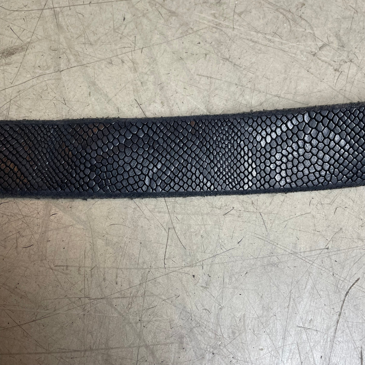 Echtleder Gürtel schwarz snakeskin Optik Silber 106cm