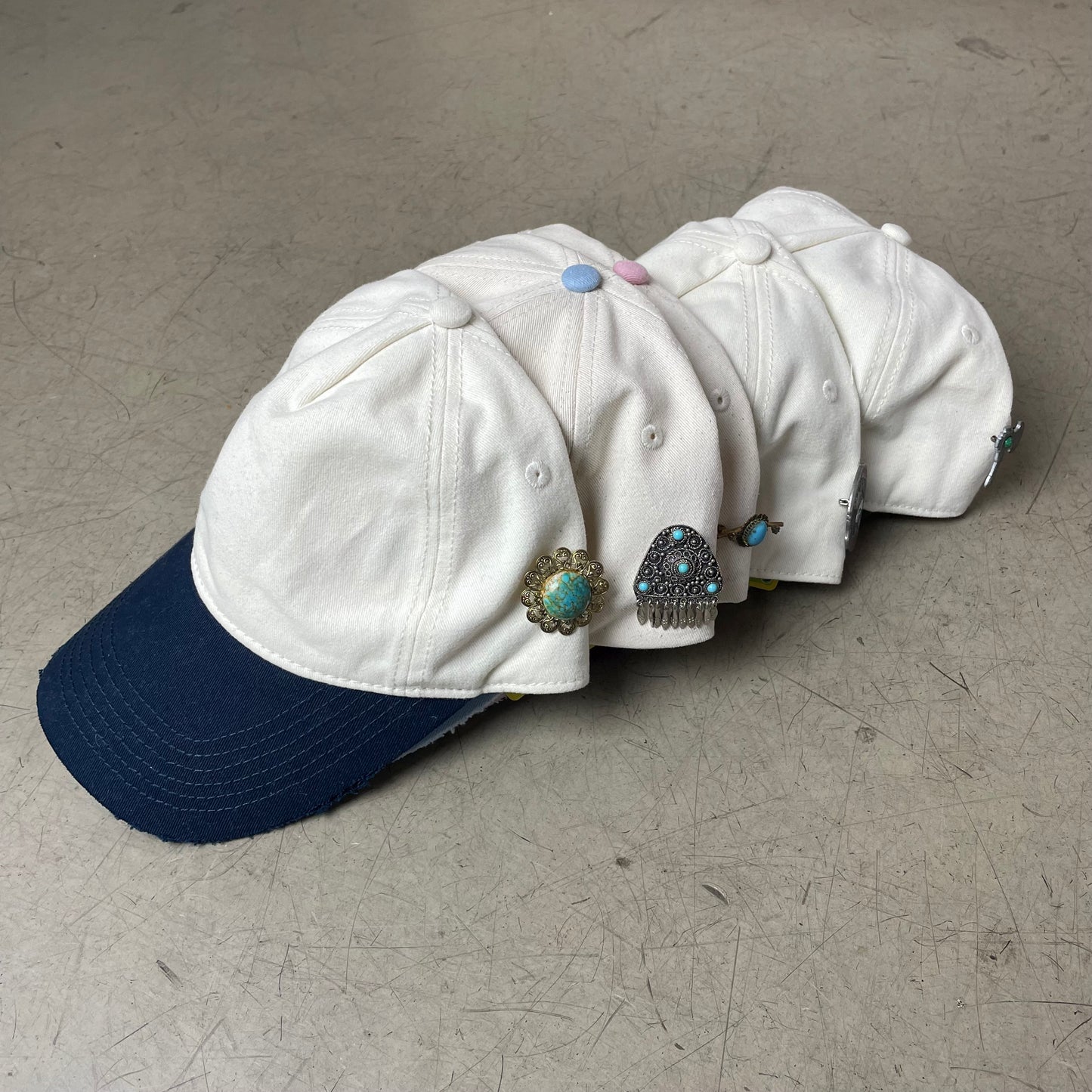 Antik Vintage Pin Canvas Cap rosa beige