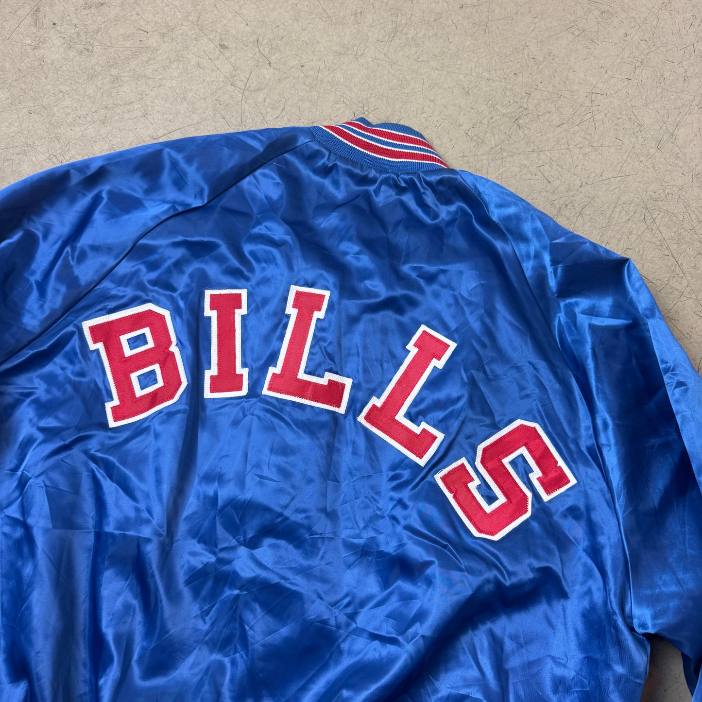 (L-XL) 1980s Chalk Line Bills Satin Bomberjacke