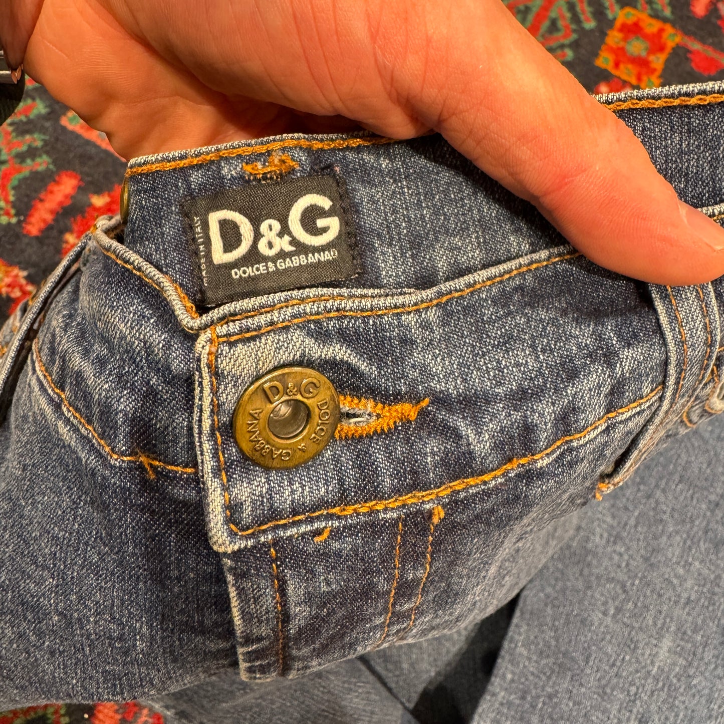 (S-M) RARE D&G FLARED JEANSHOSE