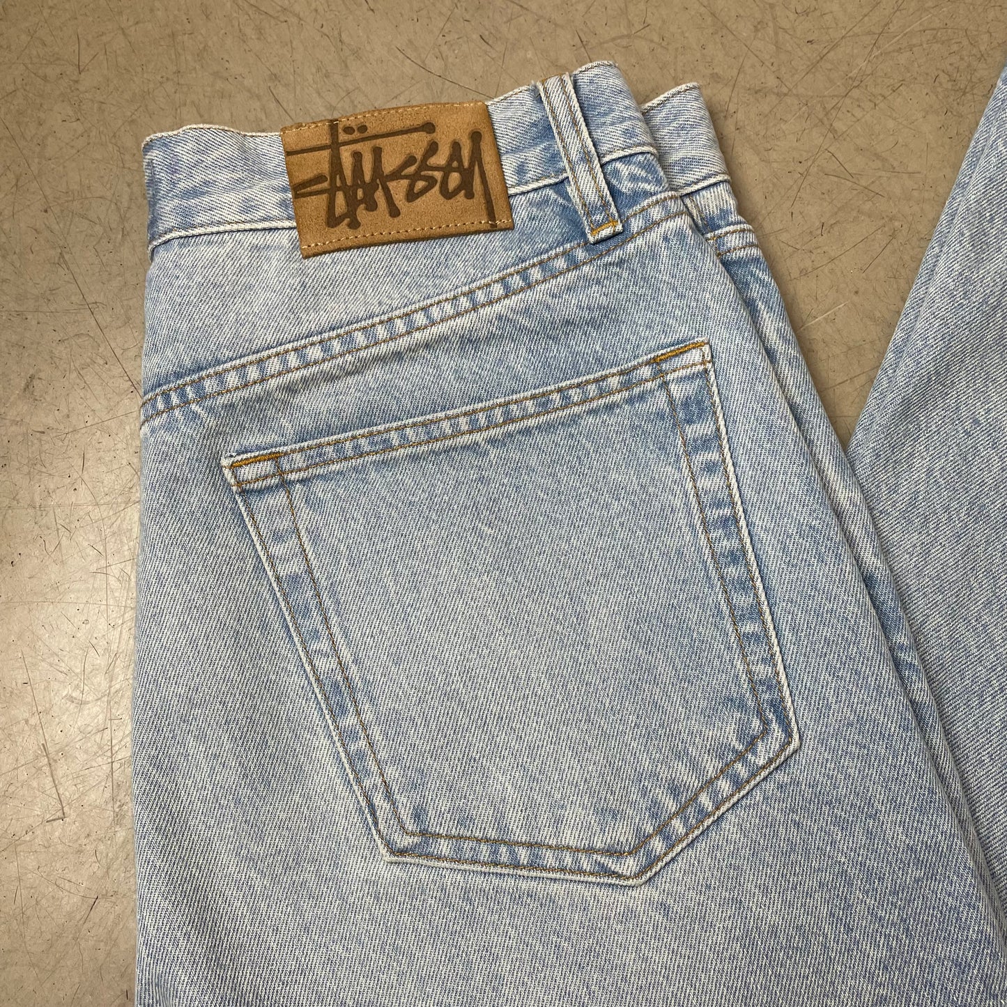 (M) Stüssy Jeanshose Denim straight cut hellblau W30
