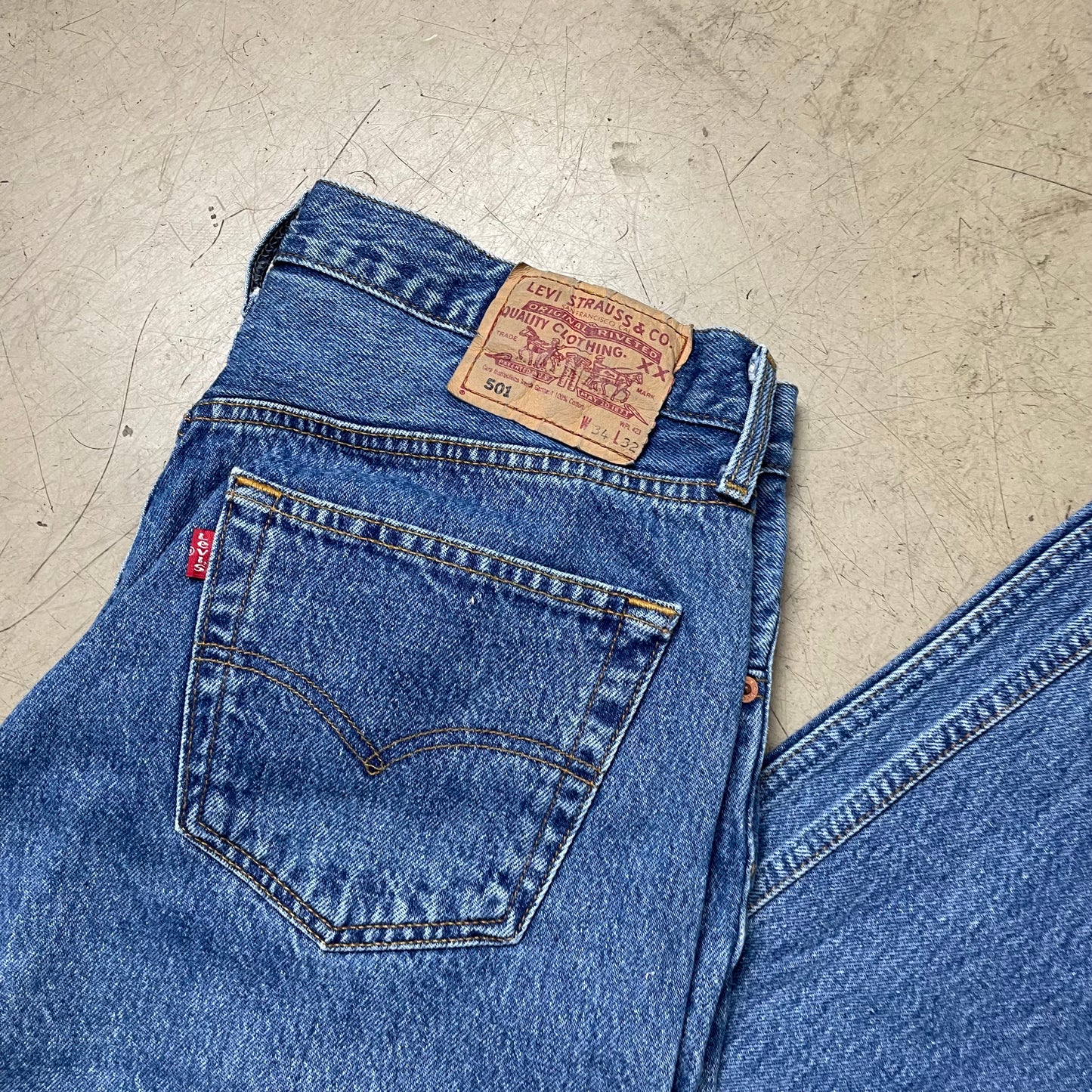(L) Levi’s 501 Jeanshose hellblau W34L32