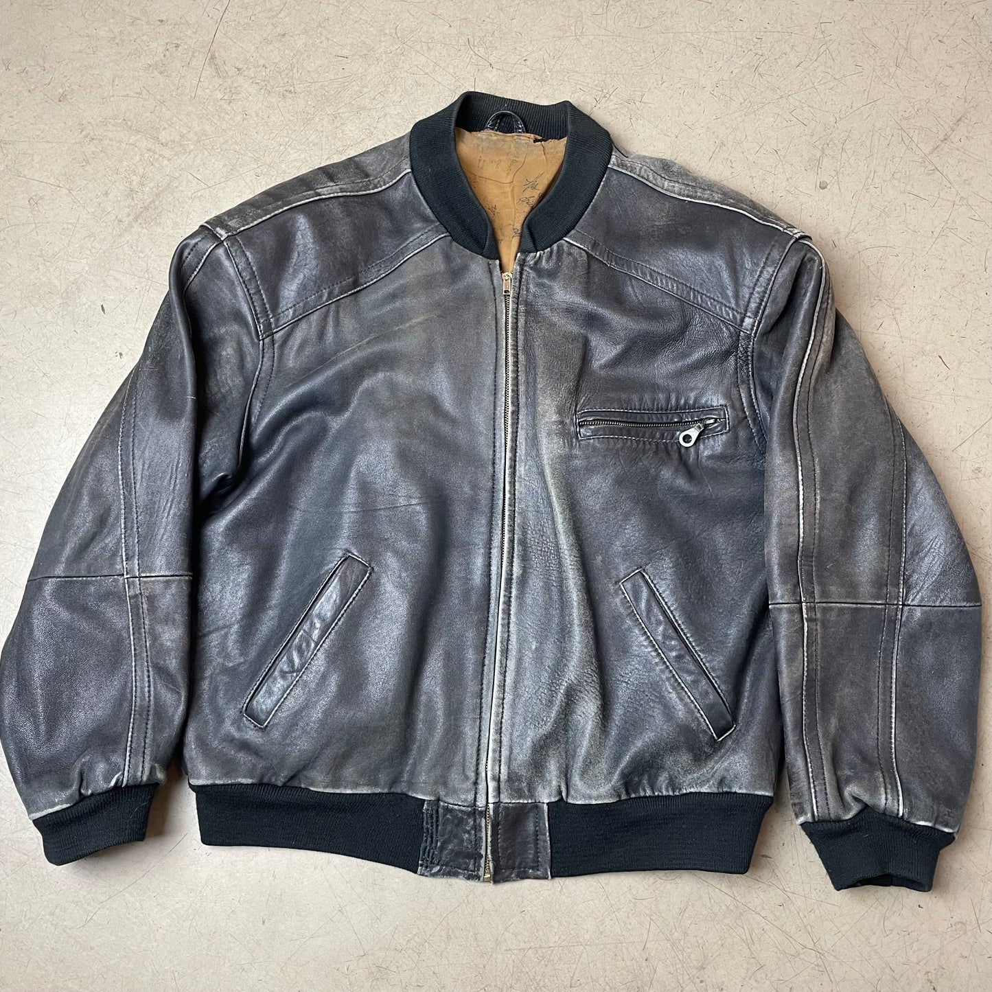 (M) Faded Repaired Vintage Leder Bomberjacke 48