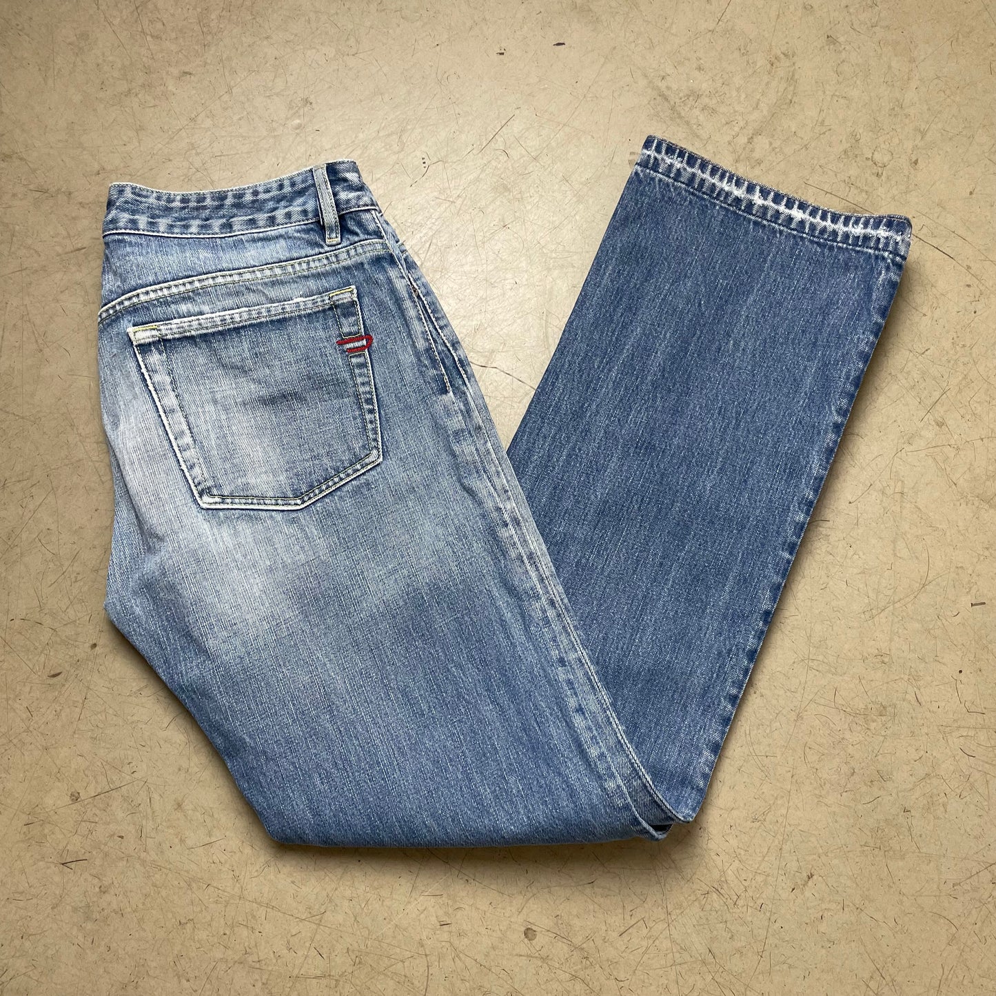 (M) 2000s Diesel Jeanshose faded hellblau W32
