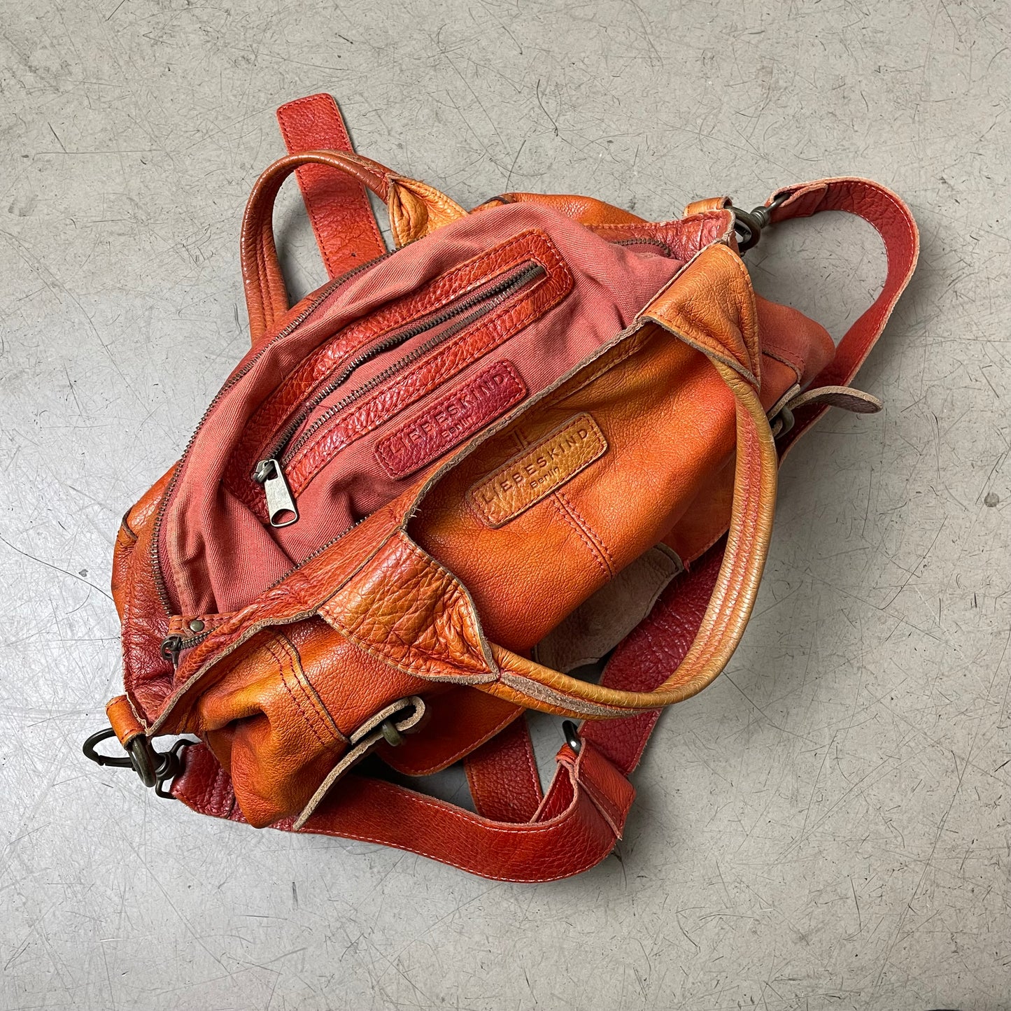Liebeskind Berlin Leather Bag Ledertasche faded orange
