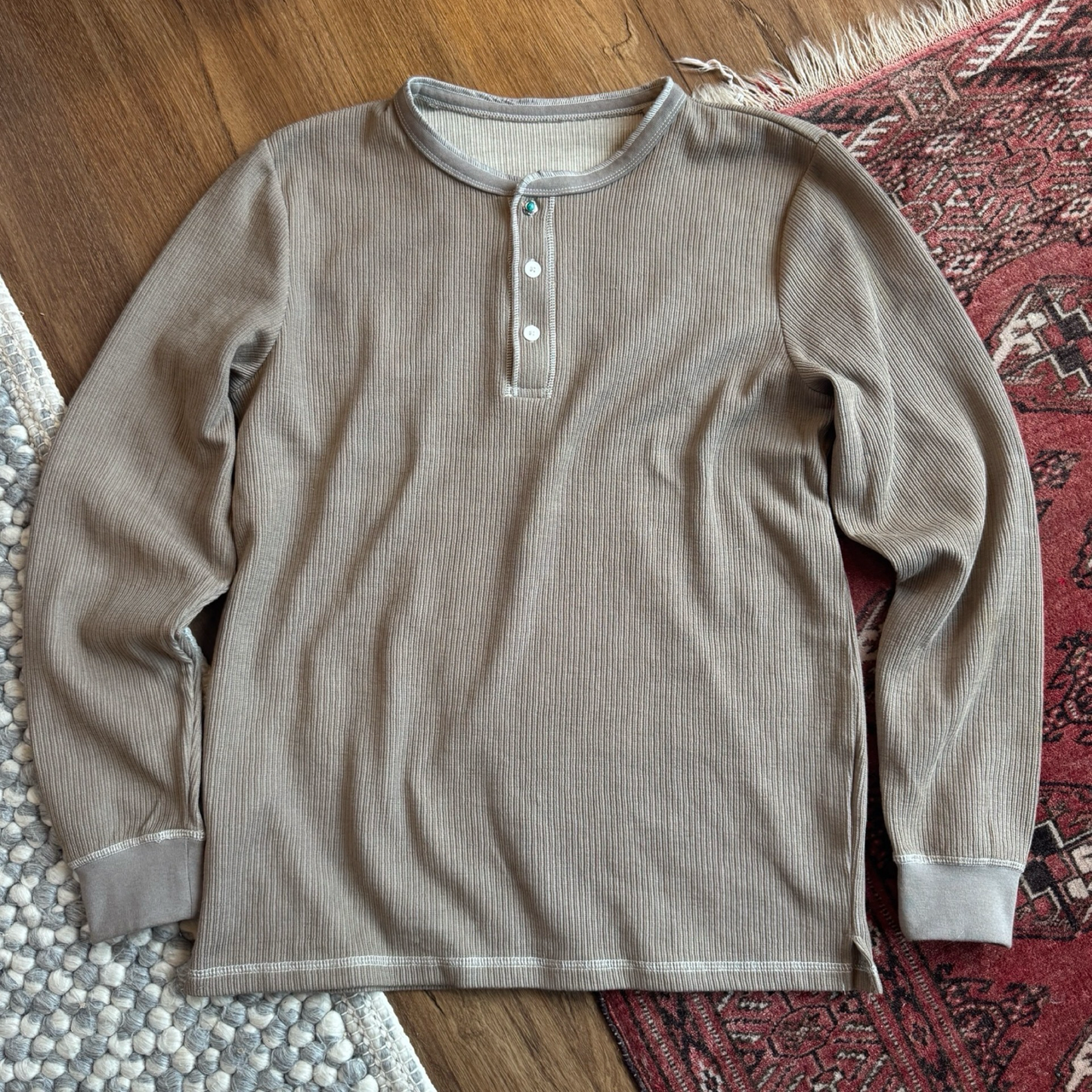 COFFEE HENLEY LONGSLEEVE