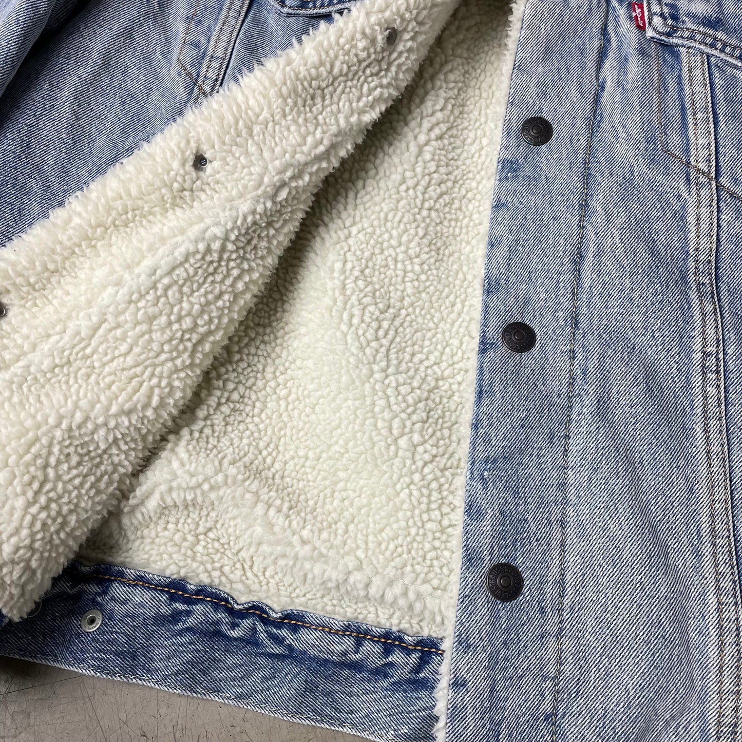 (L) Levi’s Sherpa Denim Jacket Jeansjacke gefüttert hellblau