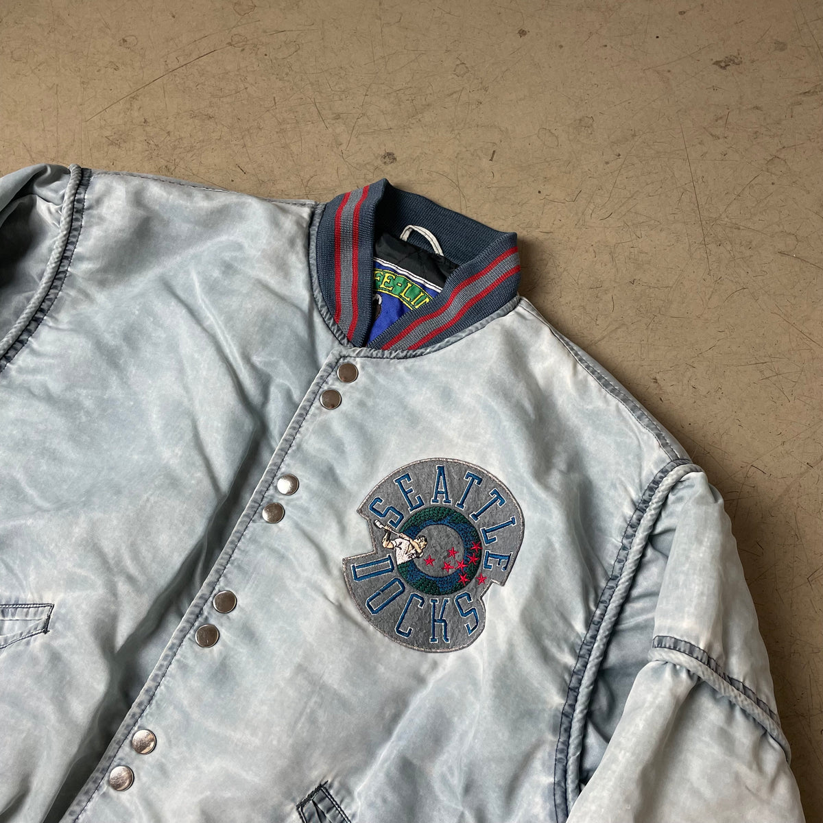 (S-M) 1980s Life Line Seattle Docks Satin Bomberjacke grau blau