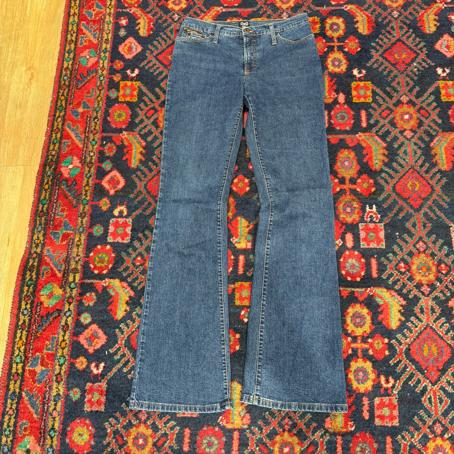 (S-M) RARE D&G FLARED JEANSHOSE