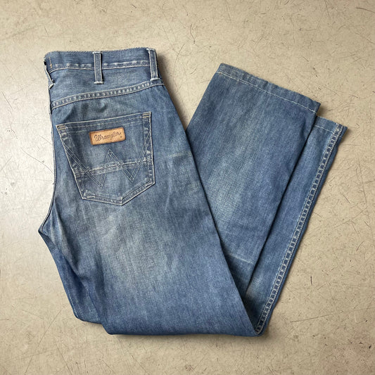(M-L) Wrangler „Bruce“ Jeanshose faded blau W30/L34