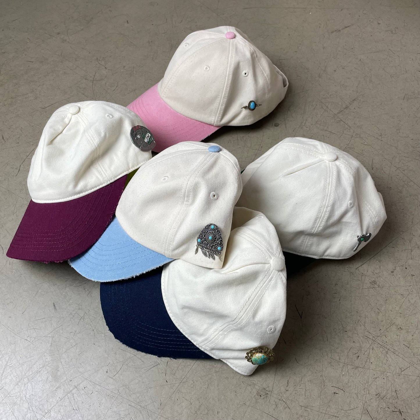 Antik Vintage Pin Canvas Cap rosa beige