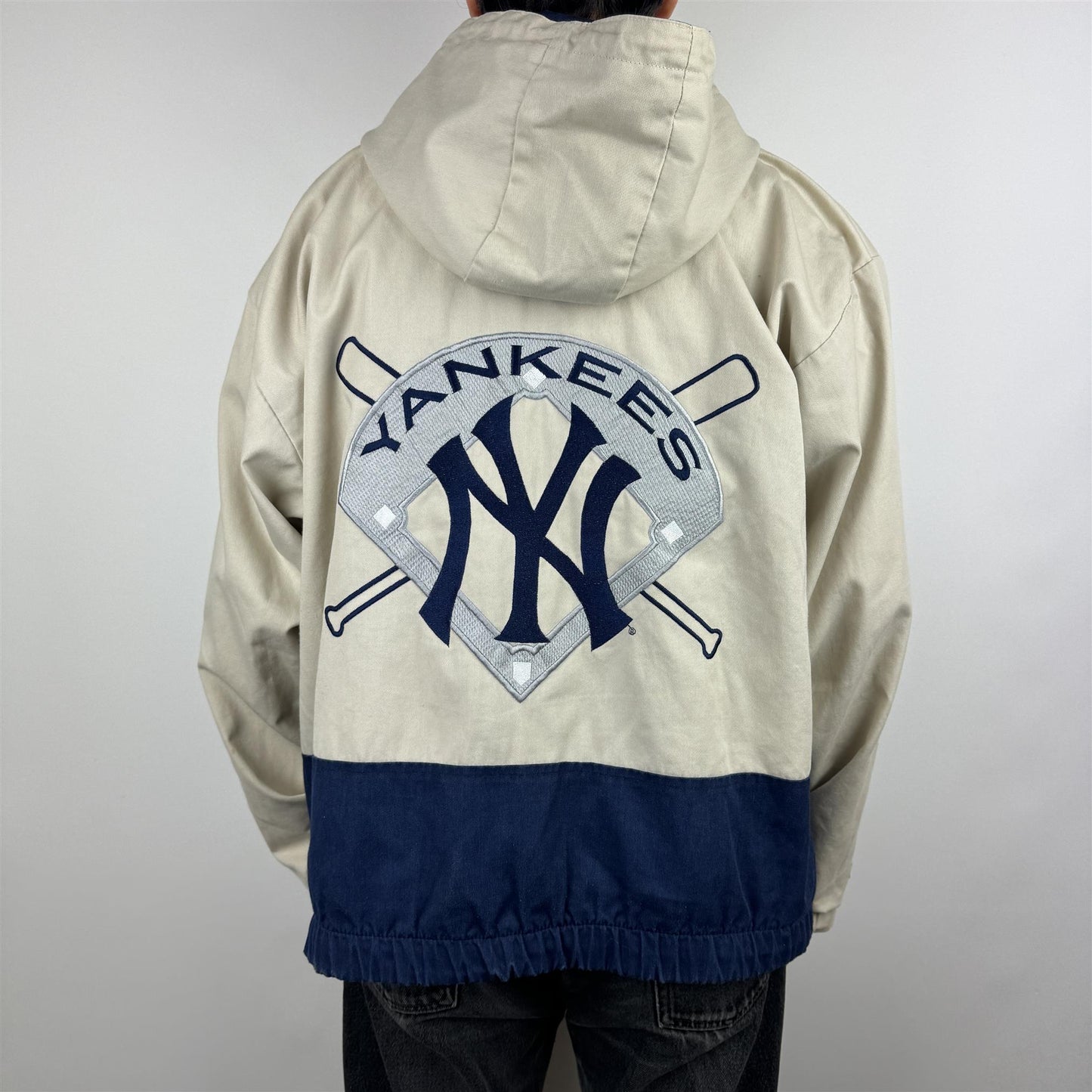 (XL) RARE NEW YORK YANKEES HOODED JACKE