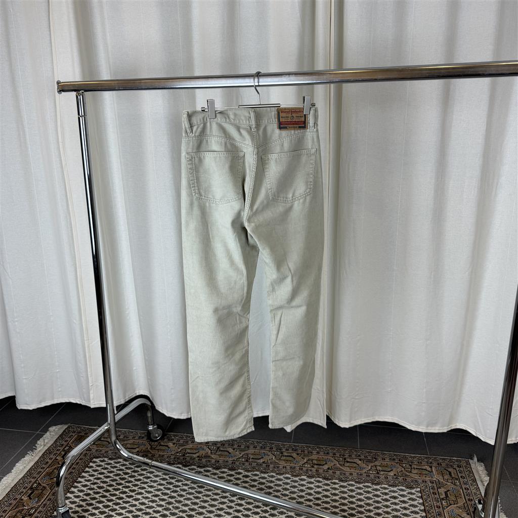 (M) DIESEL CORDHOSE CREME