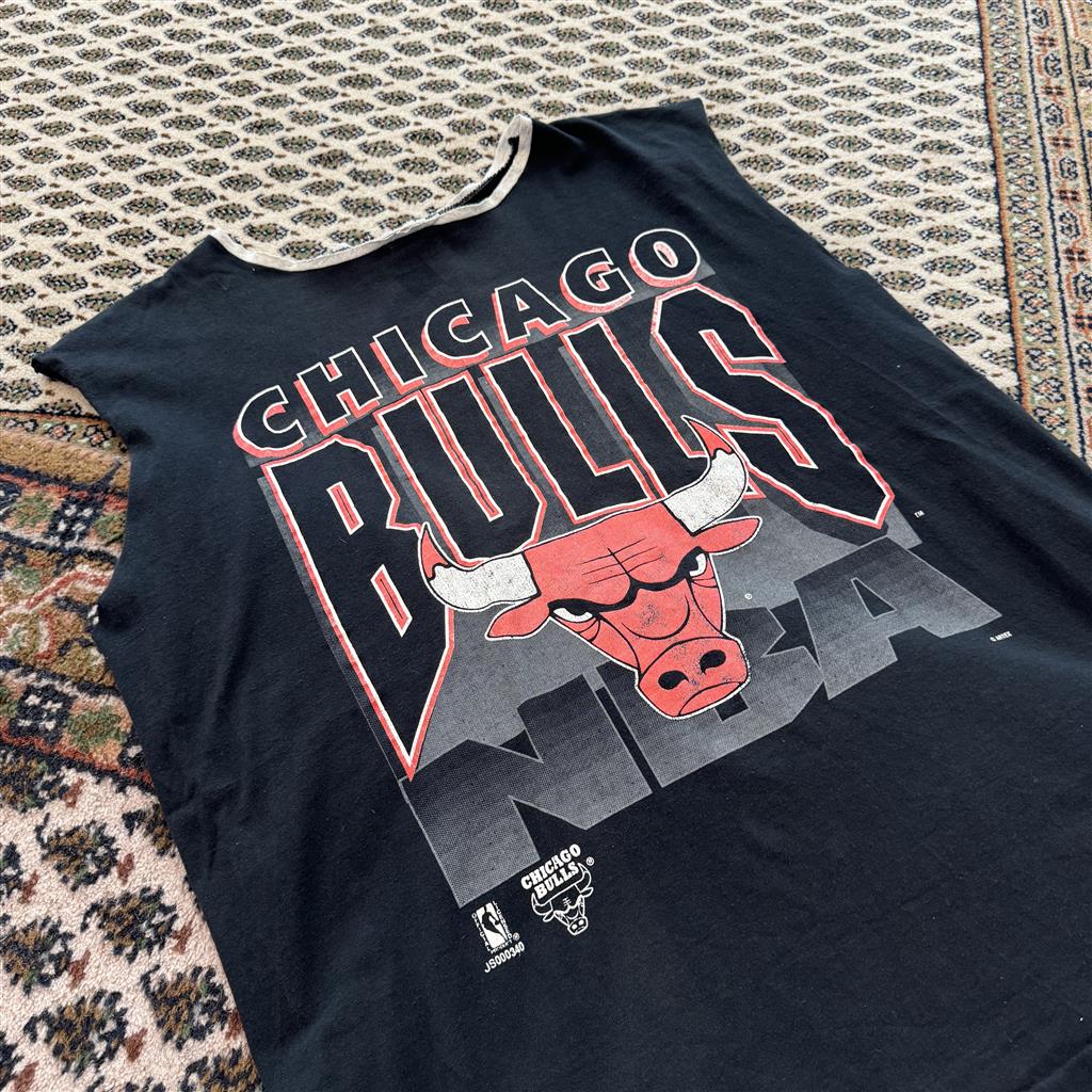 (L) CHICAGO BULLS T-SHIRT