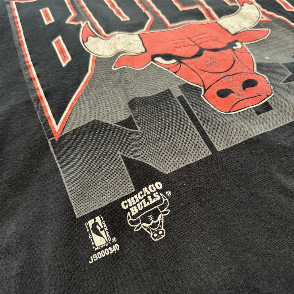 (L) CHICAGO BULLS T-SHIRT