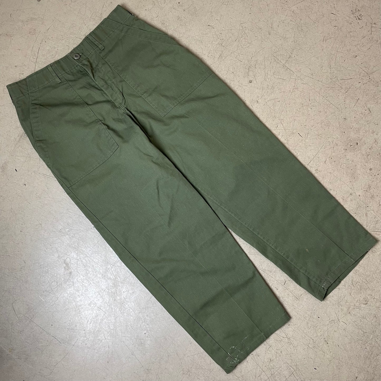 (M-L) US Army Front Pocket Utility Fatigue Pants olivgrün