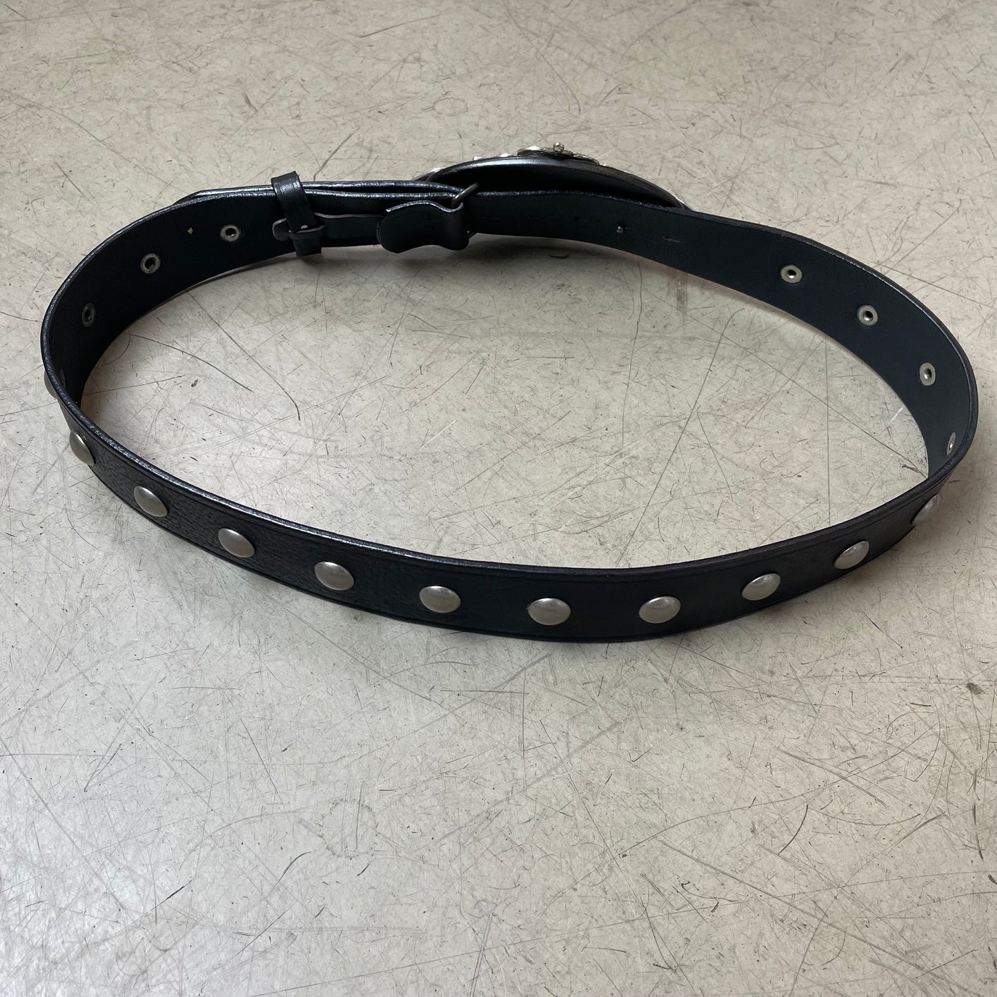 Vintage Marc Cain Cross Ledergürtel Studded schwarz Nietengürtel 110cm