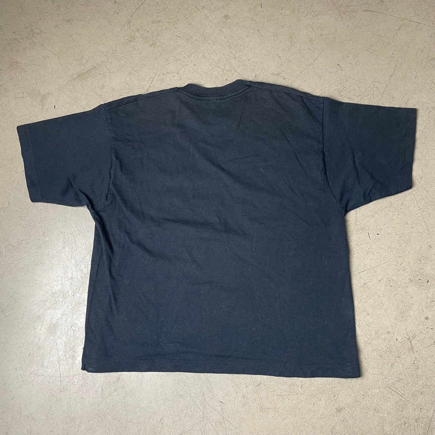 (L) Vintage 1990s Single Stitch Art Print Tshirt „Hercules Fisherman“ Sid schwarz weiß