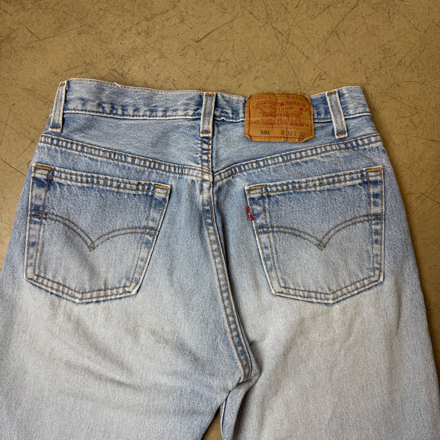 (S) 1990s Wmn Levi’s 501 Jeanshose Hellblau W30/L32