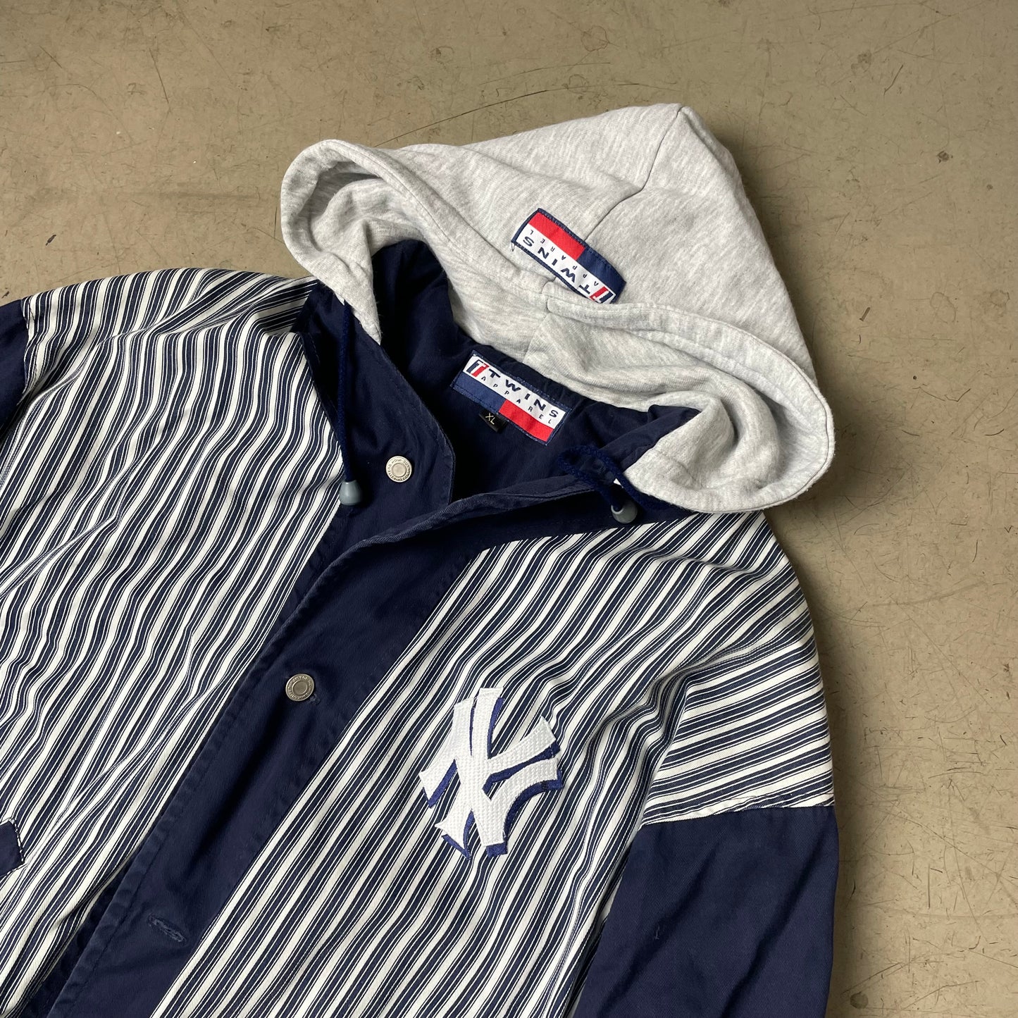 (XL) 1990s Twins Apparel NY Yankees Pin Striped Baseball Hoodie blau weiß