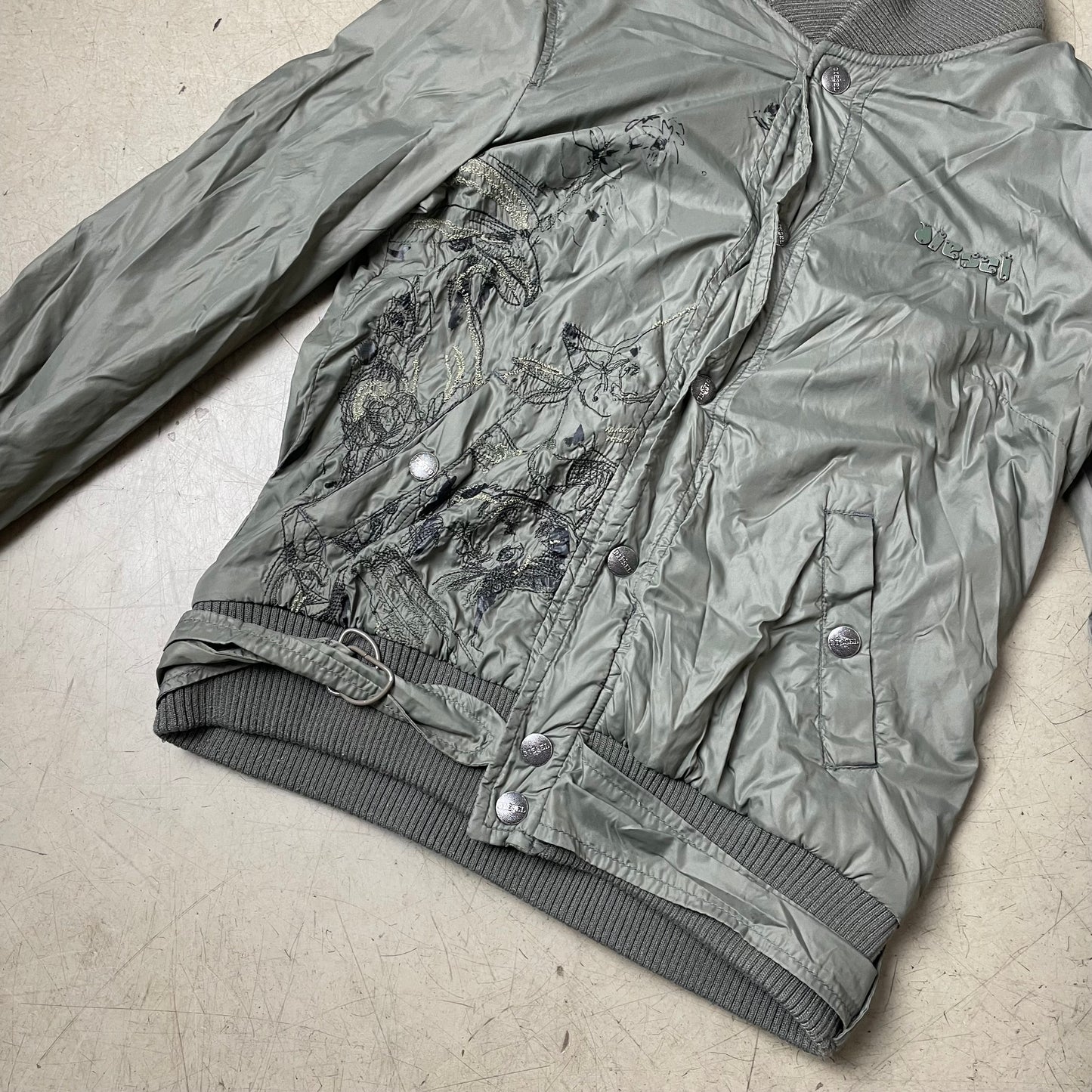 (M) 2000s Diesel Wmn Y2K Jacket grau stitched Motive