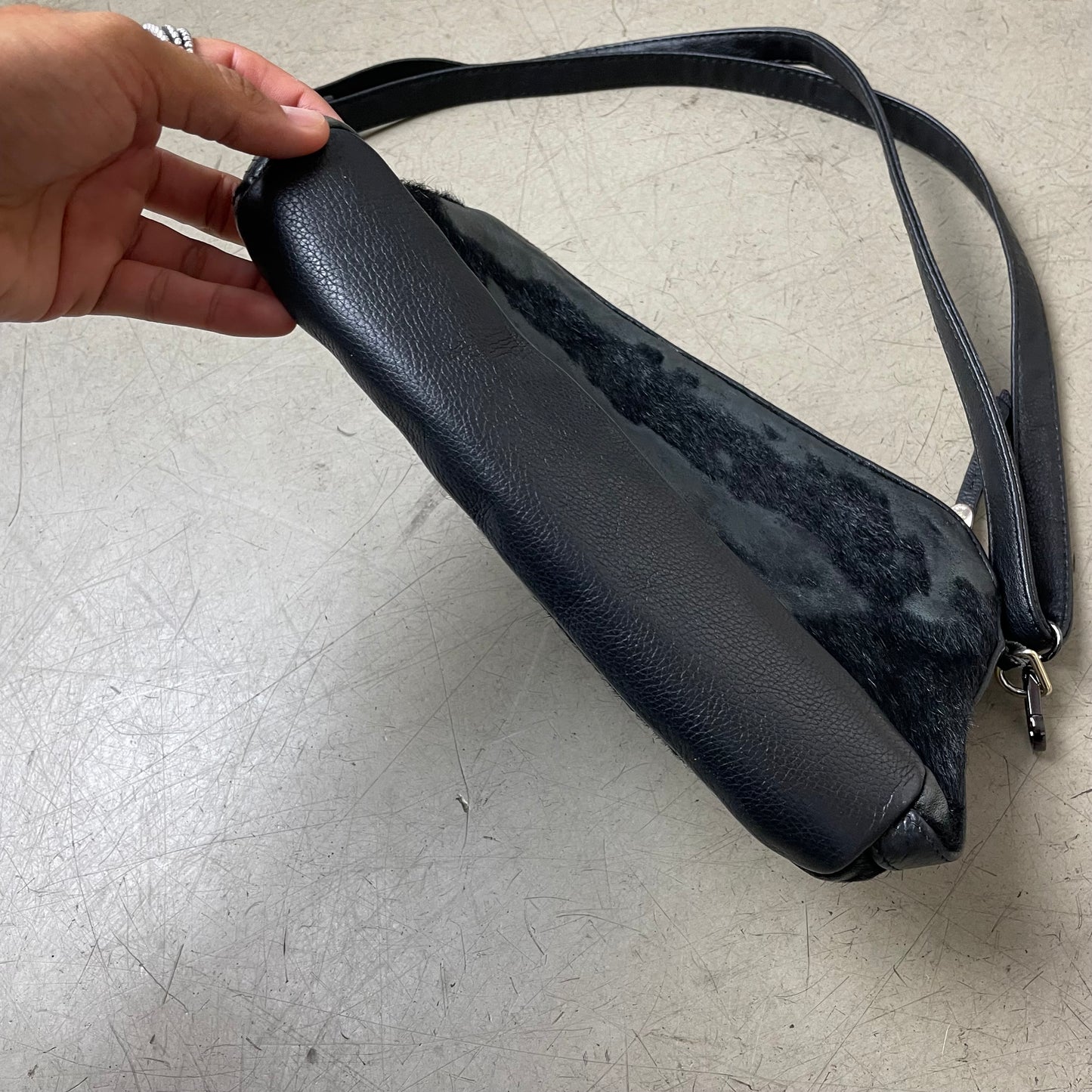 Massimo Dutti Cow Hide Kuhfell Ledertasche schwarz