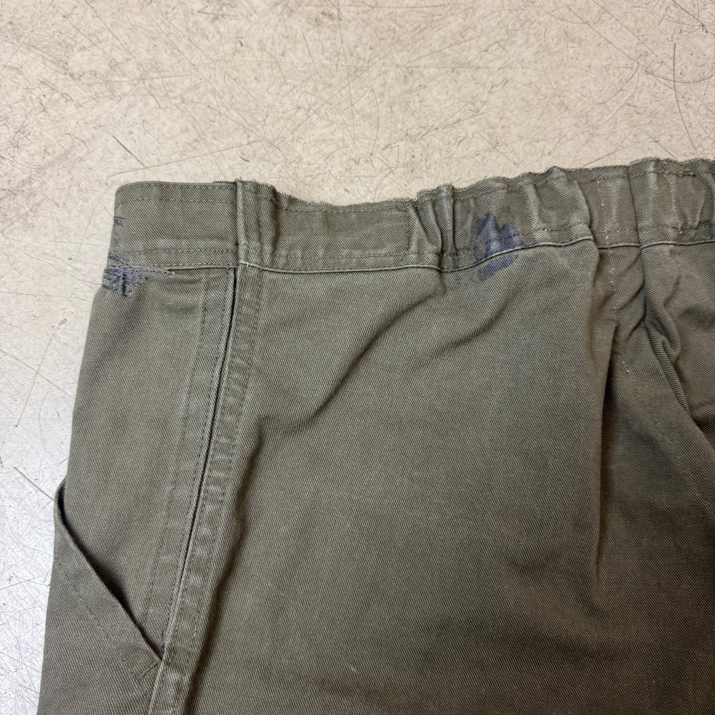 (XL) Repaired Vintage Army Fatigue Pants Olivgrün