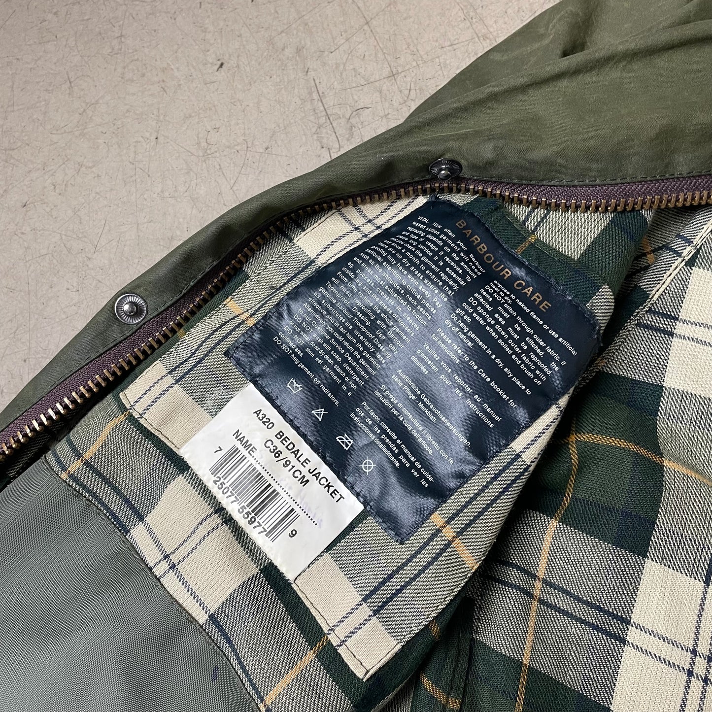 (M) Barbour Bedale Waxed Jacket A320 olive grün
