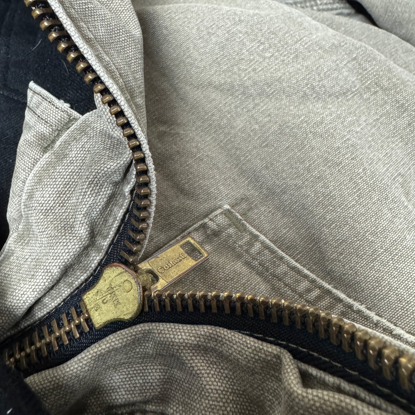 (L) Carhartt Hooded Active Jacket J130 DES