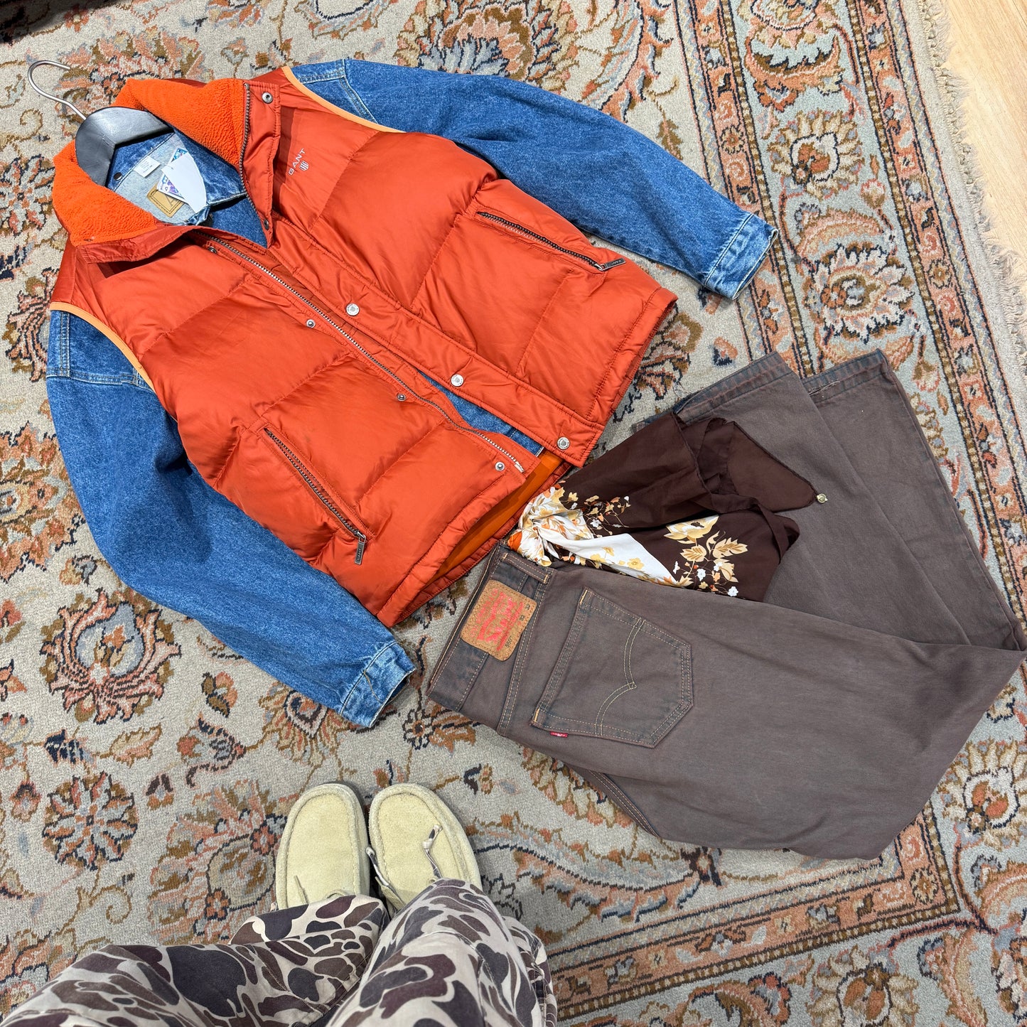 VINTAGE "BRANDED" MYSTERY OUTFIT