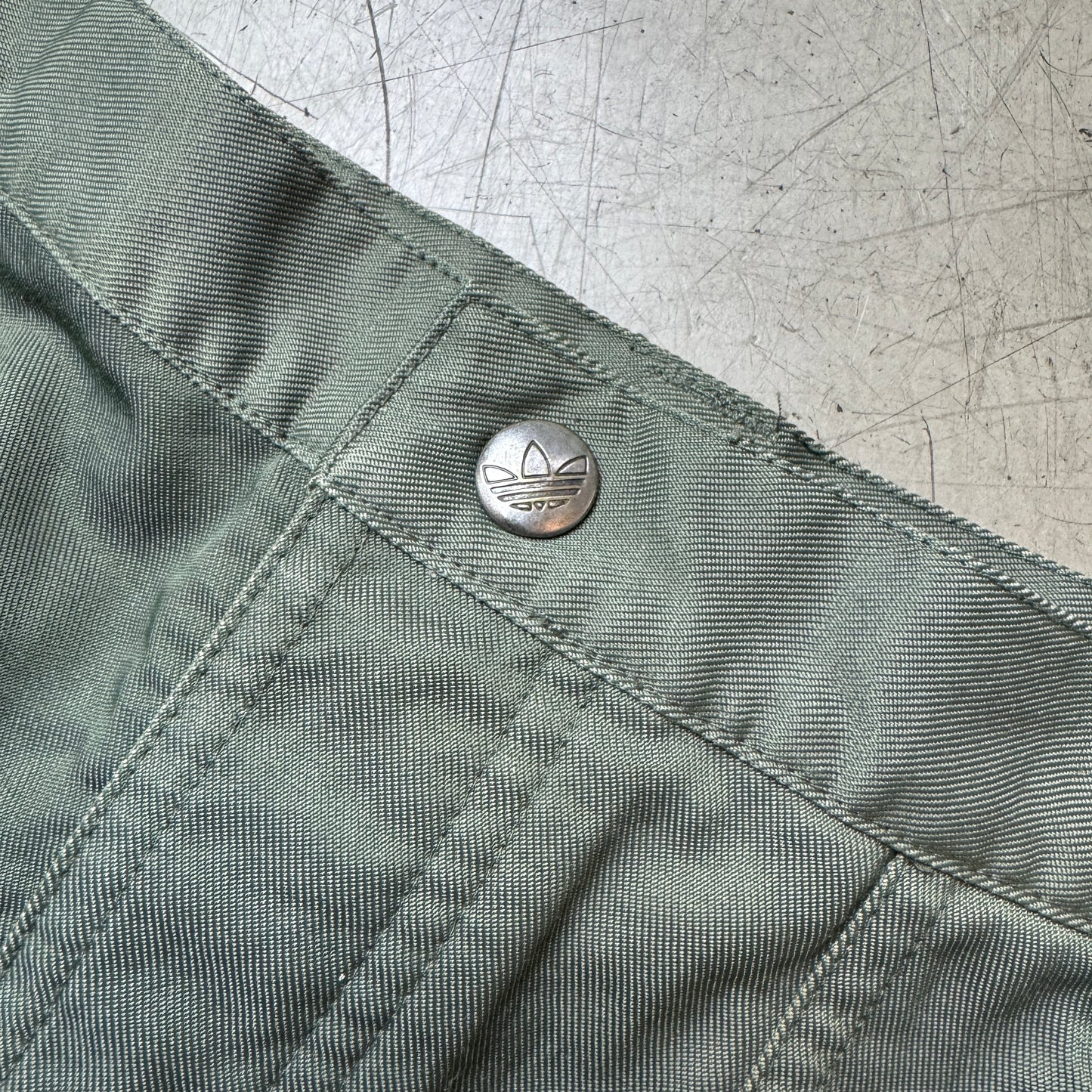 (L) Vintage Adidas Front Pocket Cargo Pants olivgrün