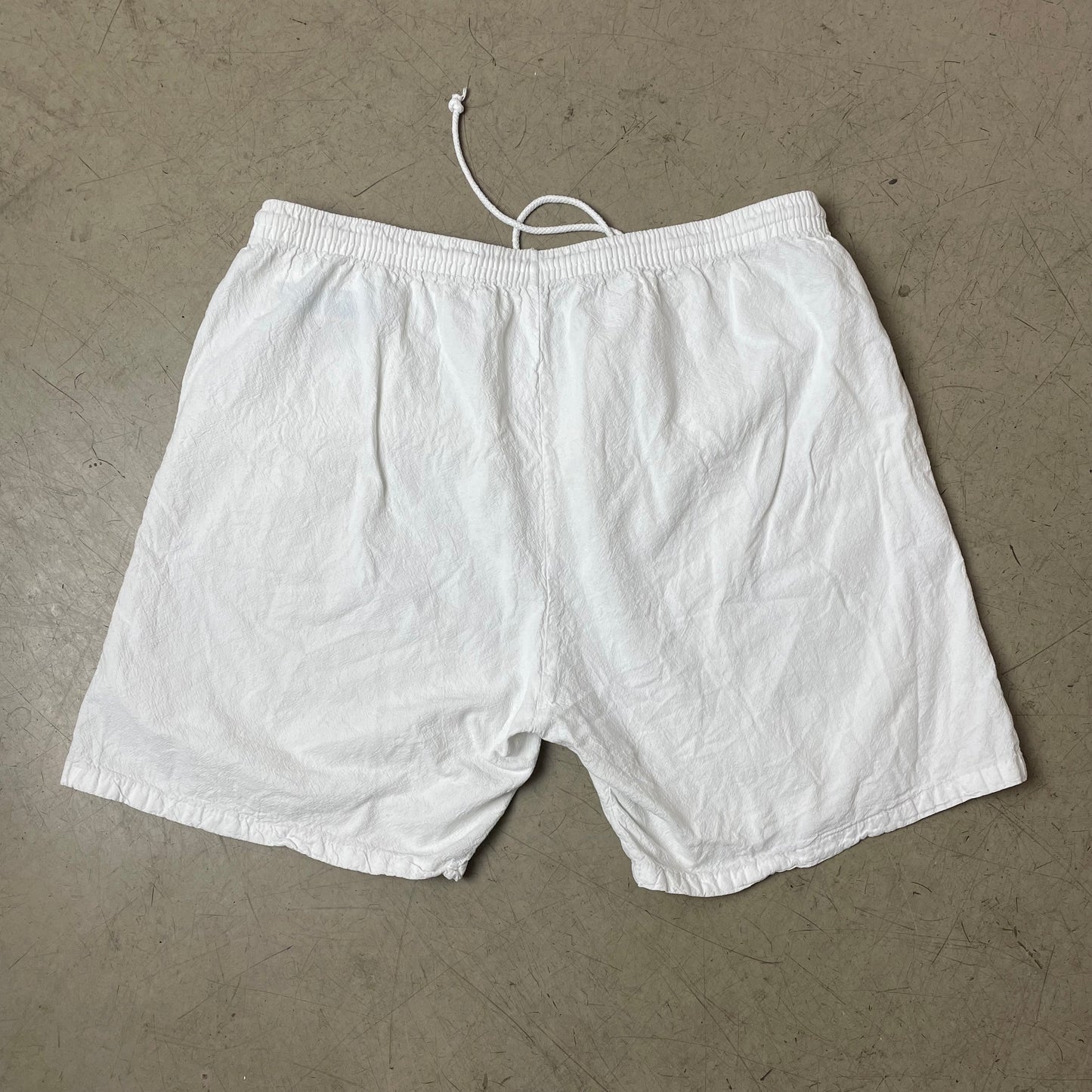 (L) 1980s Front Pocket Cotton Gym Track Shorts weiß