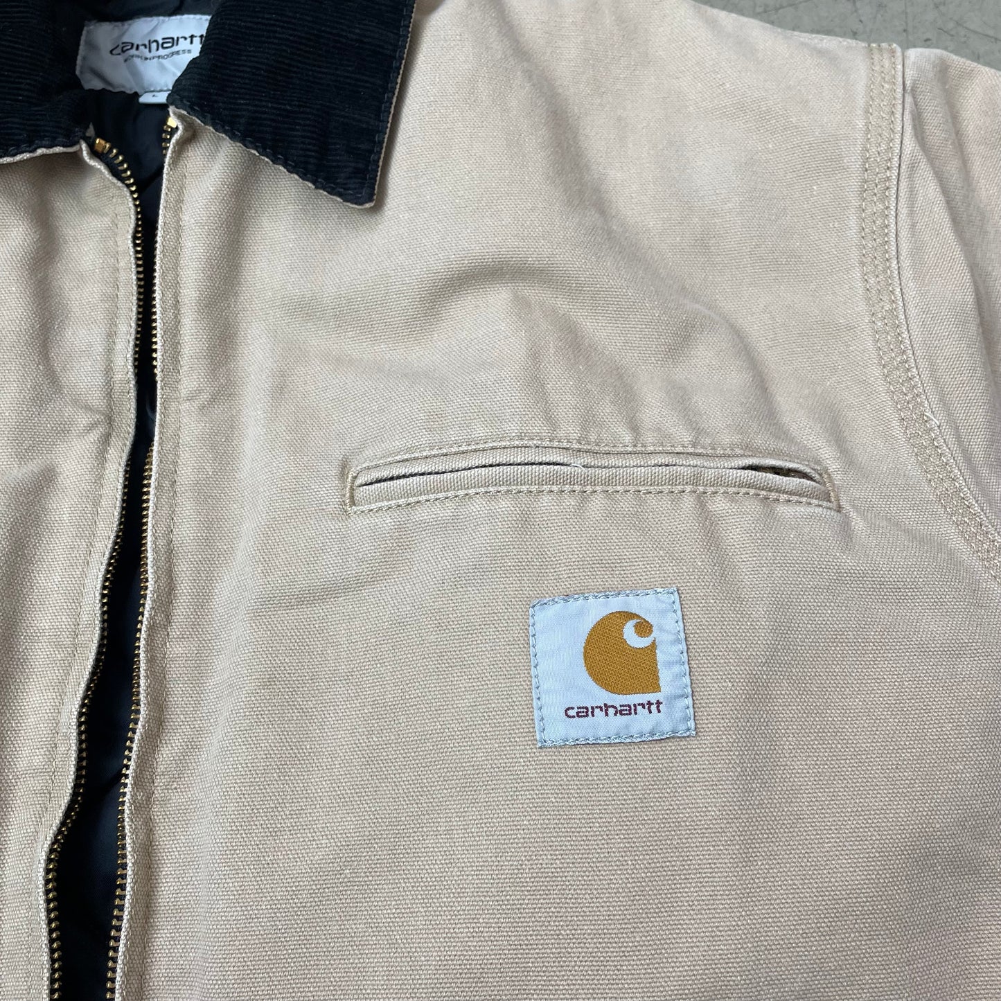 (L) Carhartt Padded Detroit Jacke beige