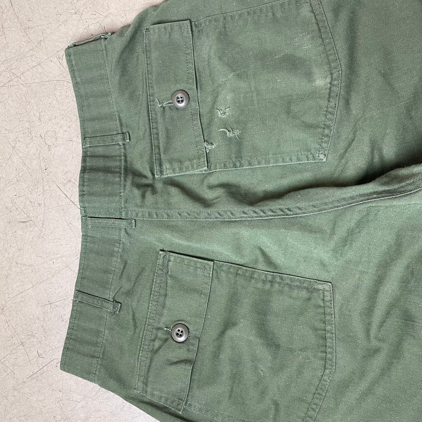 (M-L) US Army Front Pocket Utility Fatigue Pants olivgrün W34L29