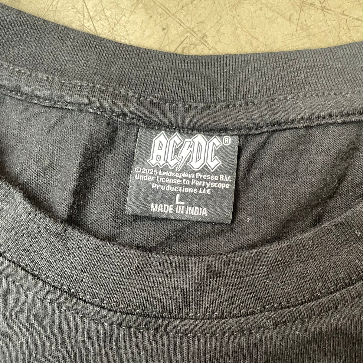 (L) Acdc Band Tour Tshirt schwarz for those about to Rock