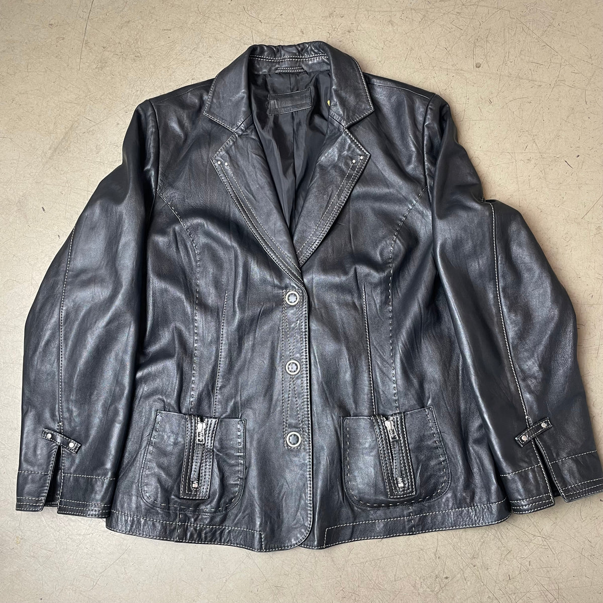 (L-XL) Lederjacke schwarz Kontrastnähte Knopfleiste