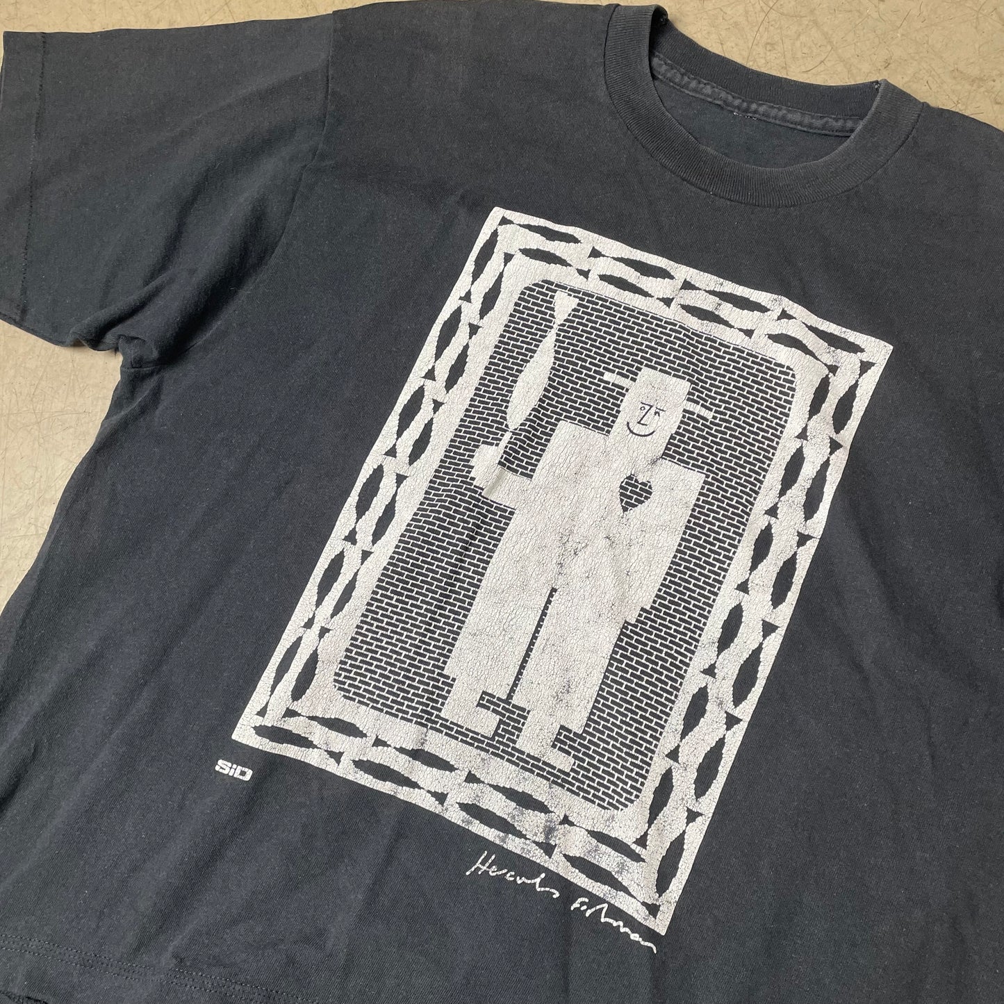 (L) Vintage 1990s Single Stitch Art Print Tshirt „Hercules Fisherman“ Sid schwarz weiß