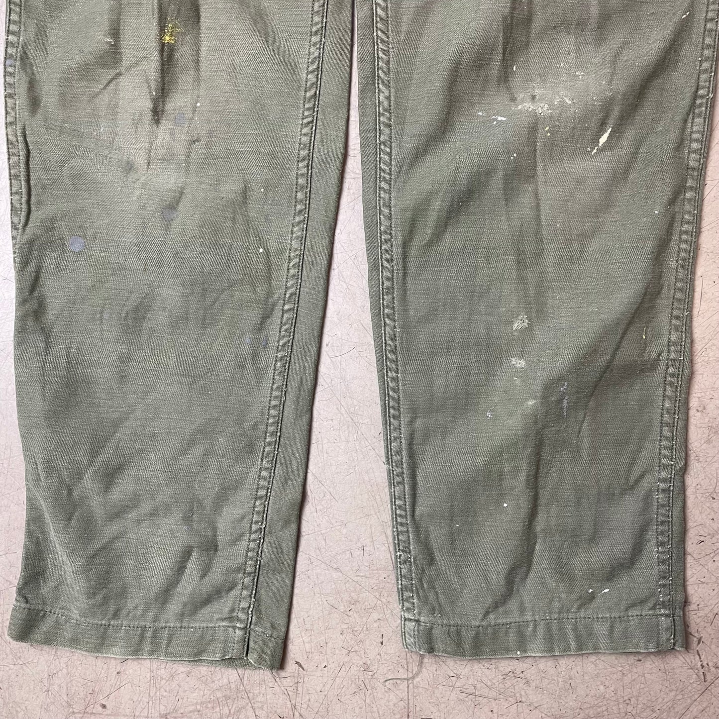 (S-M) US Army Front Pocket Utility Fatigue Pants olivgrün W30L31