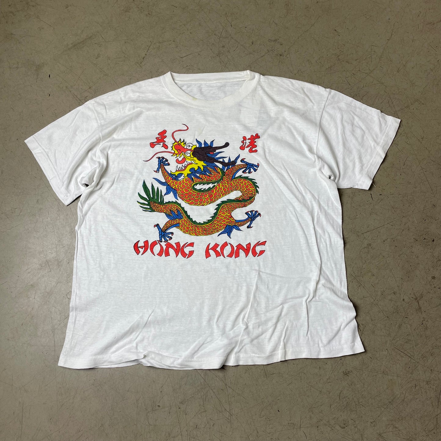 (M) Vintage Handpainted Hong Kong Dragon Tshirt weiß