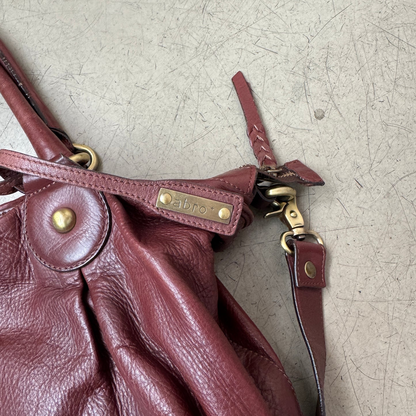 Abro Leder Umhänge-Tasche dunkelrot Burgundy
