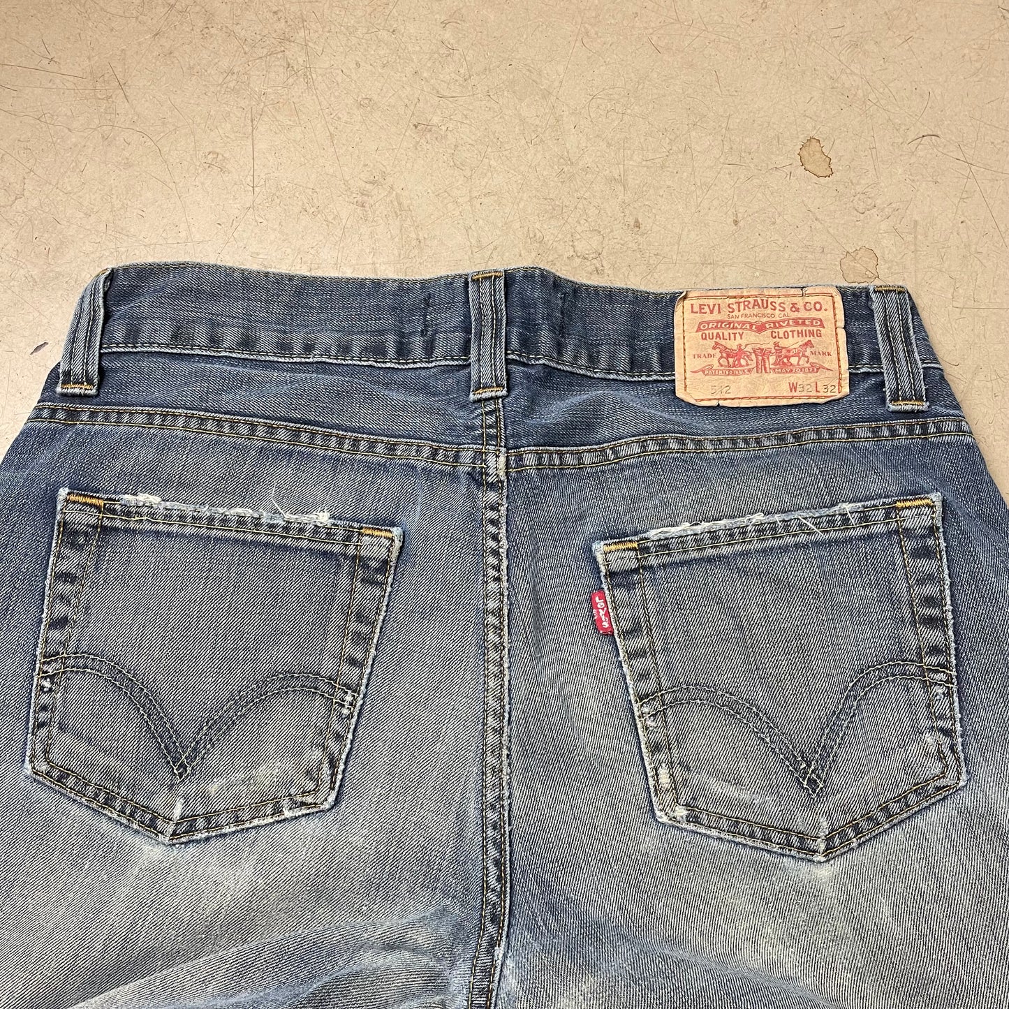 (L) Levi’s 512 Bootcut Jeanshose faded blau W32/L32