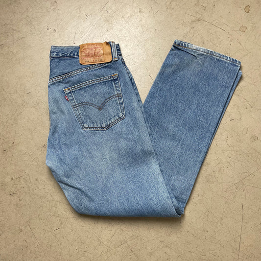 (L) Levi’s 501 Jeanshose hellblau W34L32