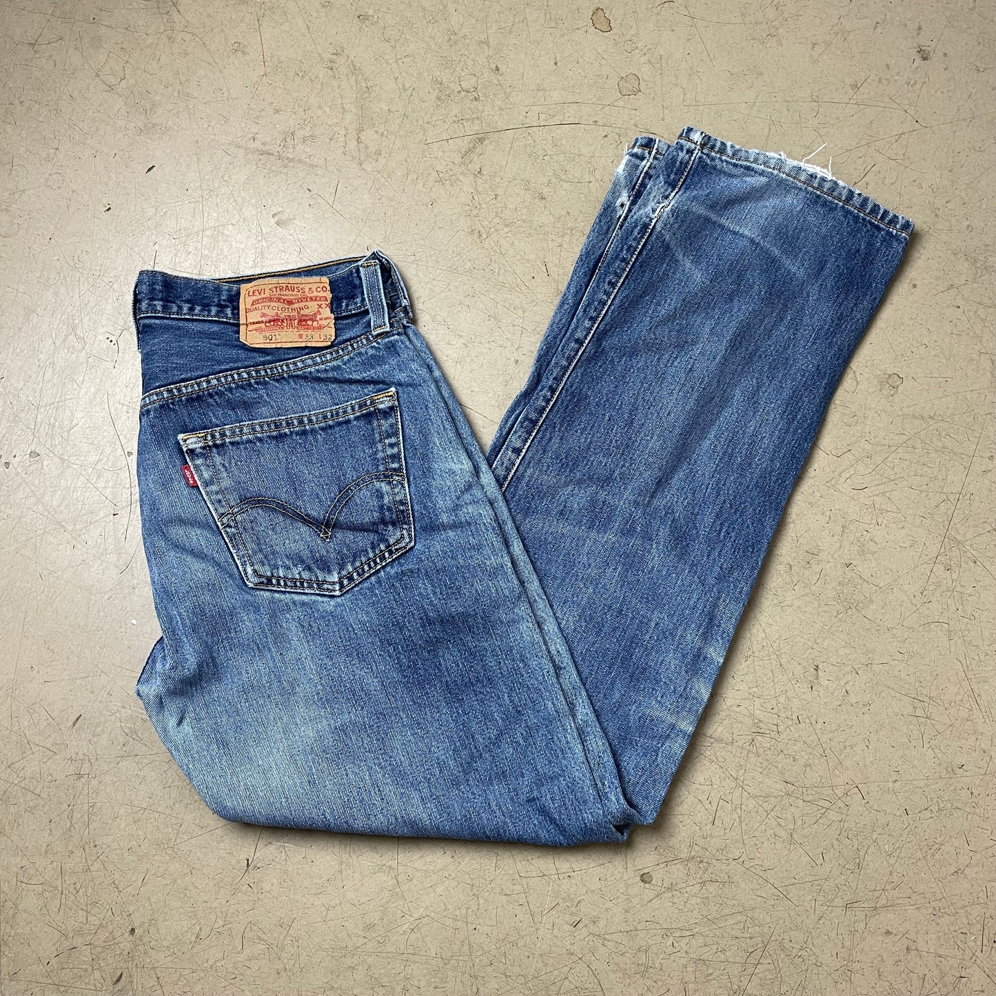 (M) Levi’s 501 Jeanshose faded blau W33L32
