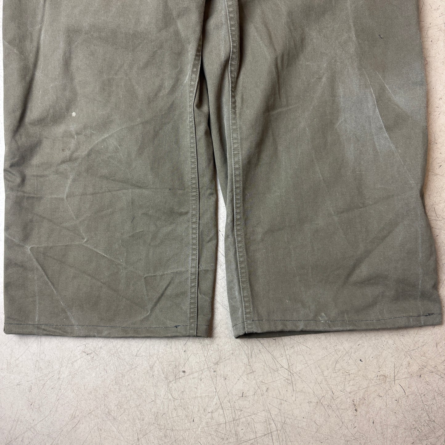 (XL) Repaired Vintage Army Fatigue Pants Olivgrün