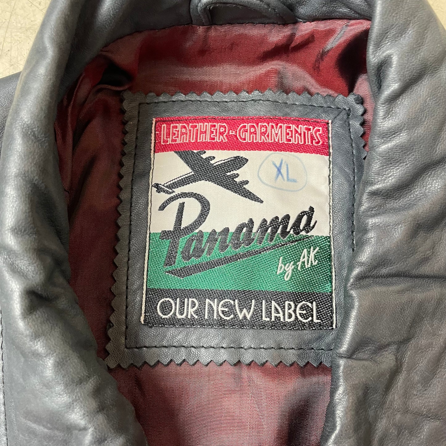 (L-XL) Vintage Bomber Lederjacke schwarz