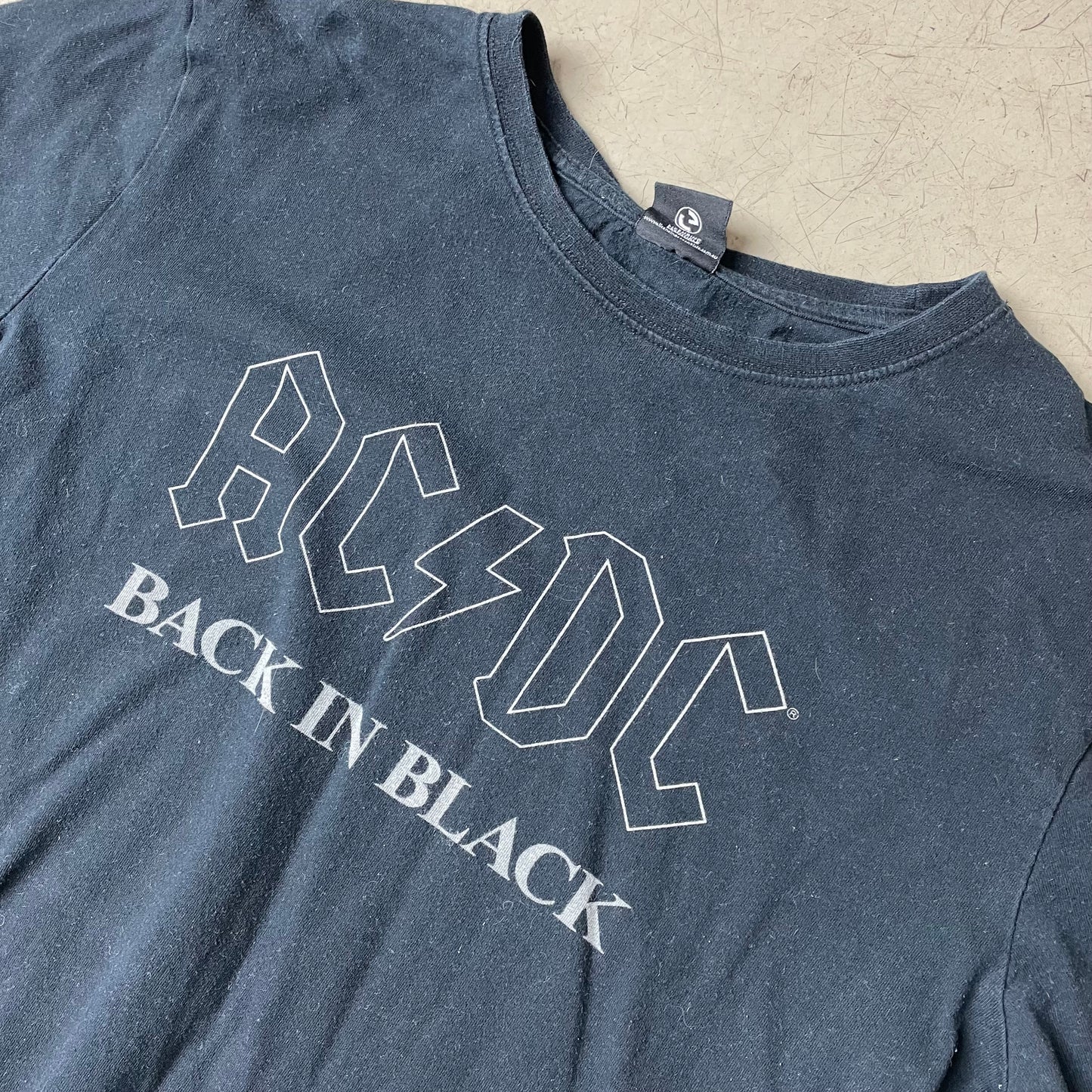 (S) 2020 ACDC Back in Black Band Tshirt schwarz