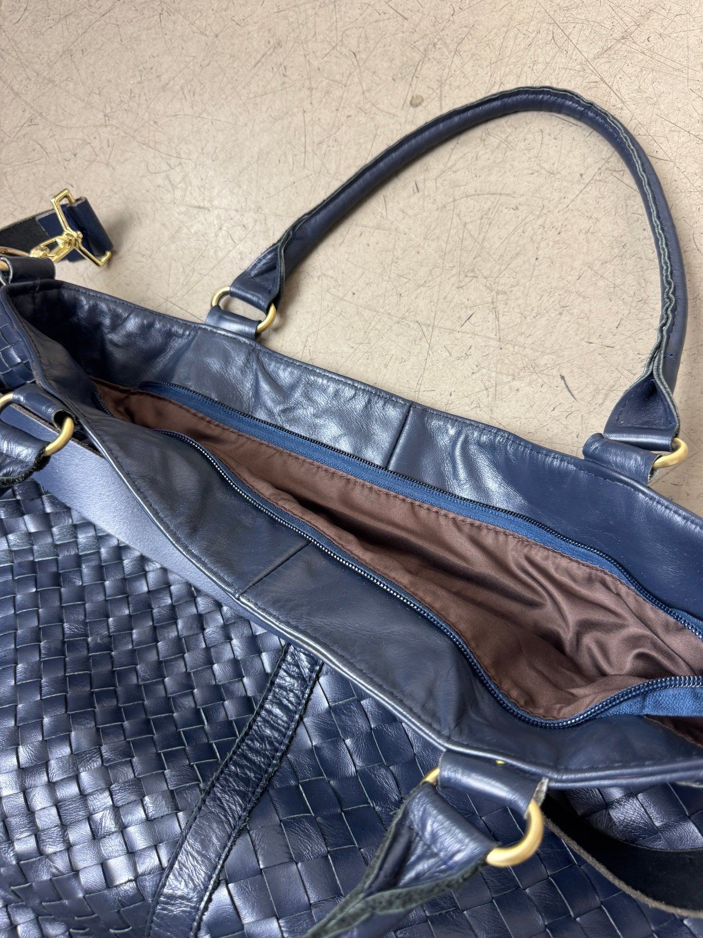Woven Leather Bag Navy blau