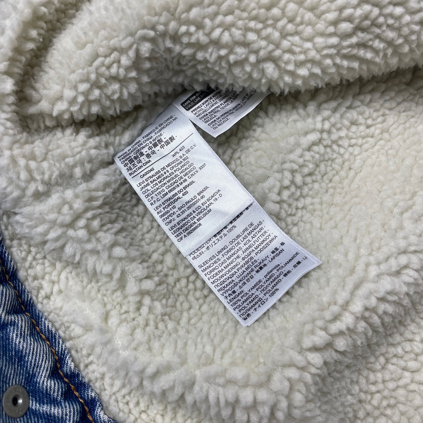 (L) Levi’s Sherpa Denim Jacket Jeansjacke gefüttert hellblau
