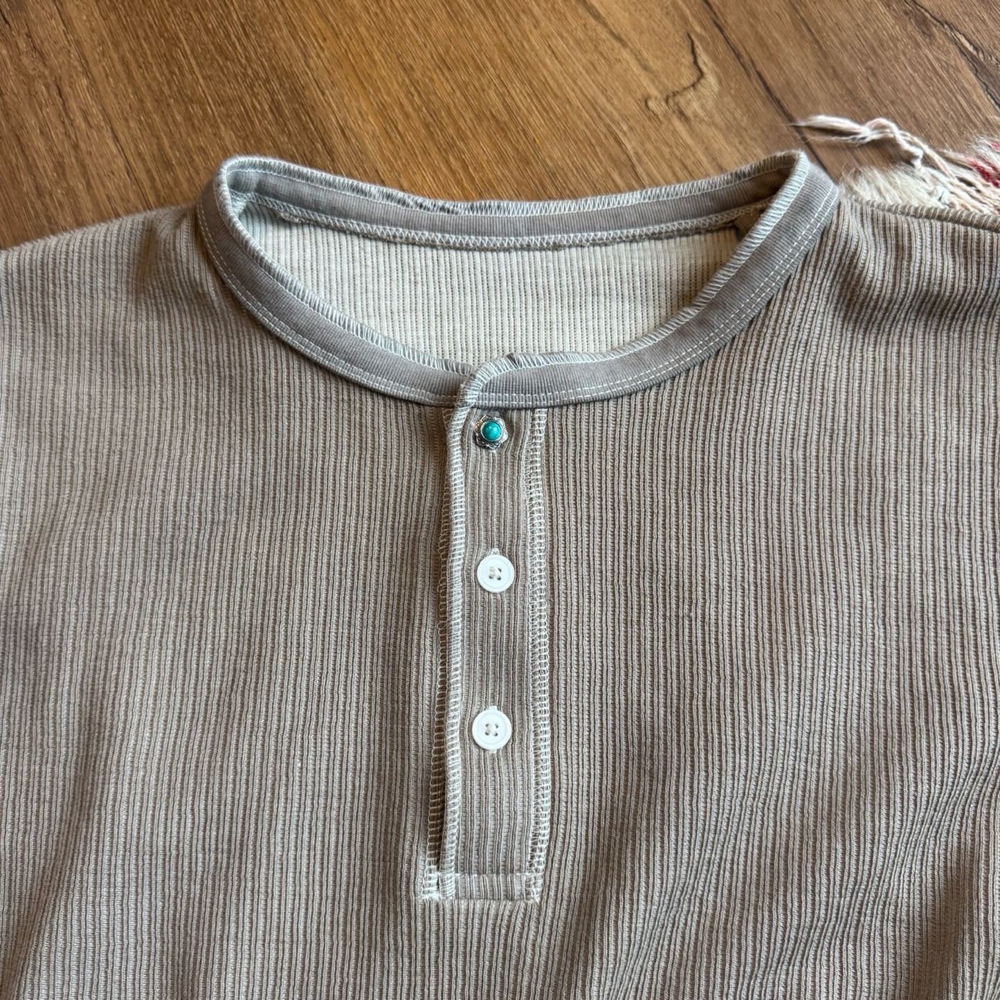 COFFEE HENLEY LONGSLEEVE